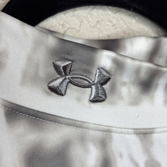 Under Armor White Gray Cold Gear Mock Fitted Pullover Top Women's Size Large - Picture 4 of 11